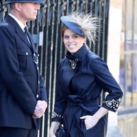 Beatriz de York en la misa por el 60 aniversario de la coronación de Isabel II