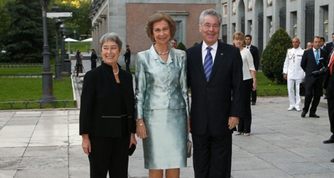 La Reina Sofía con el presidente de Austria y su esposa en el Museo de Prado