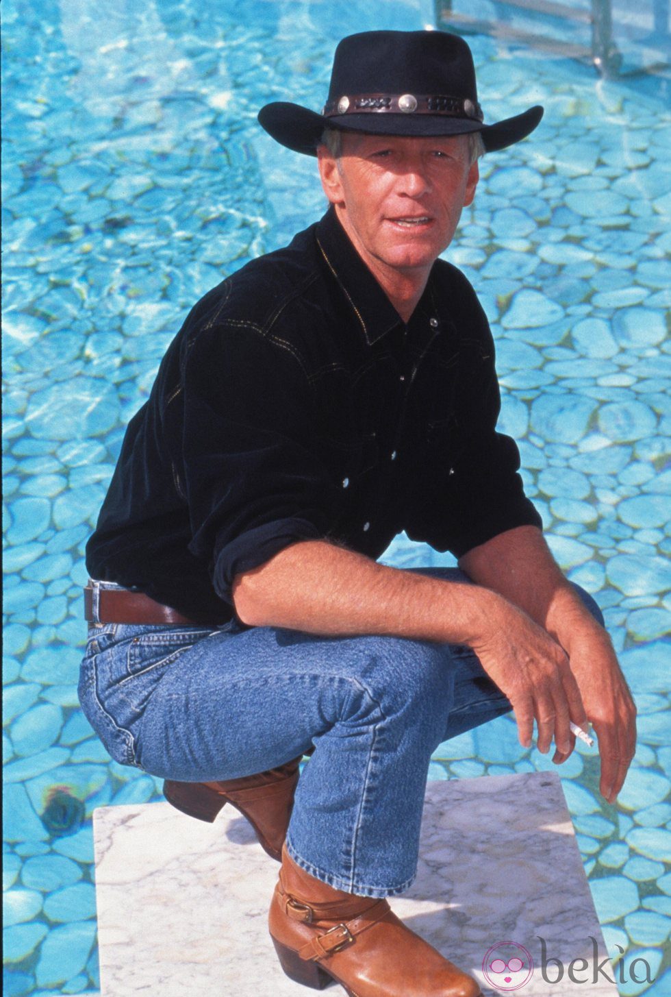 Paul Hogan con su sombrero de Cocodrilo Dundee