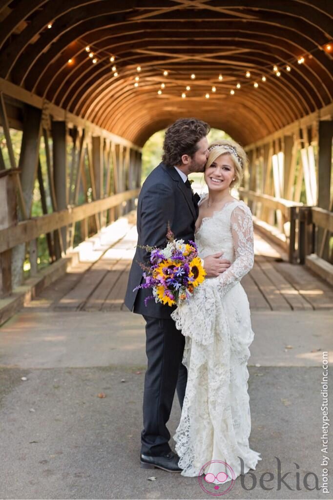 Kelly Clarkson y Brandon Blackstock el día de su boda