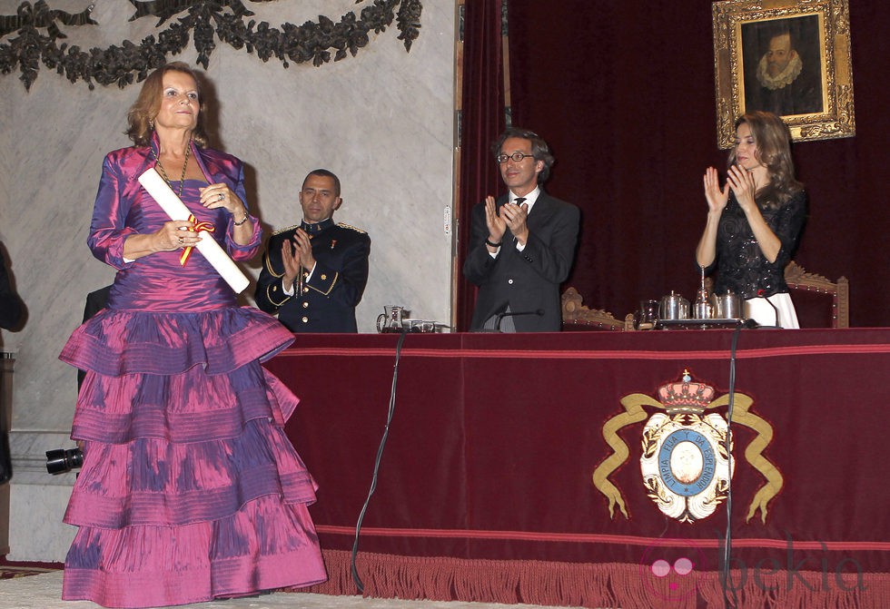La Princesa Letizia con Carme Riera en su acto de ingreso en la RAE