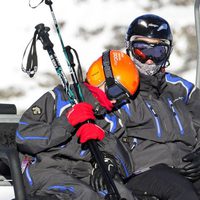 La Infanta Elena y Victoria Federica esquiando en Baqueira Beret