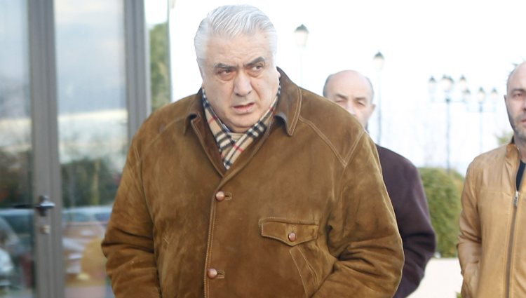 Lorenzo Sanz en el tanatorio de Luis Aragonés