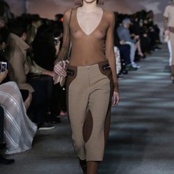 Kendall Jenner desfila con transparencias para Marc Jacobs en la Nueva York Fashion Week 2014