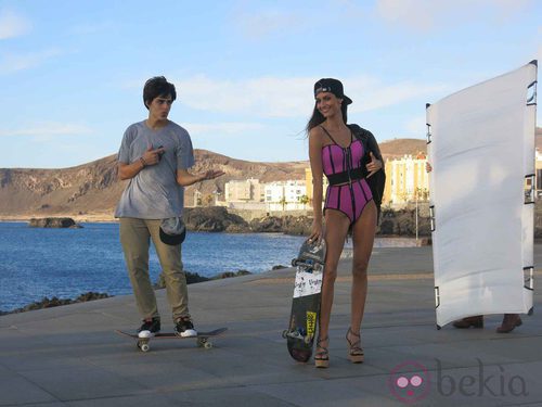 Ariadne Artiles y Carlos Cardeñosa durante la realización de la campaña primavera/verano 2014 de Alpe Shoes