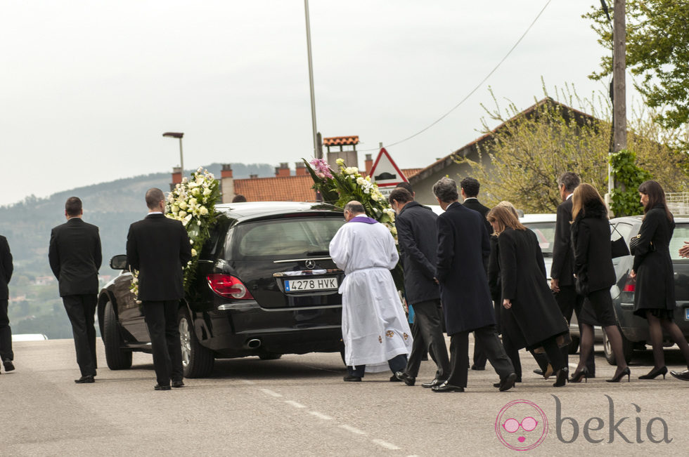 Los Rajoy despiden a Luis Rajoy Brey en su funeral