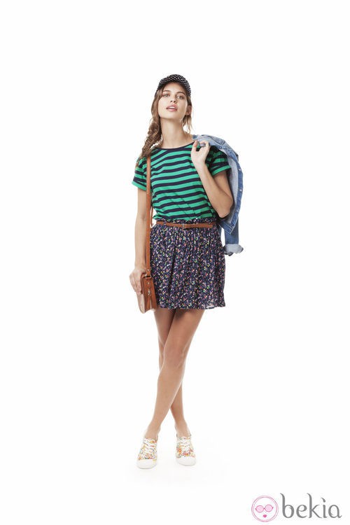 Conjunto de falda vaporosa y camiseta de rayas de la colección para primavera 2014 de Springfield