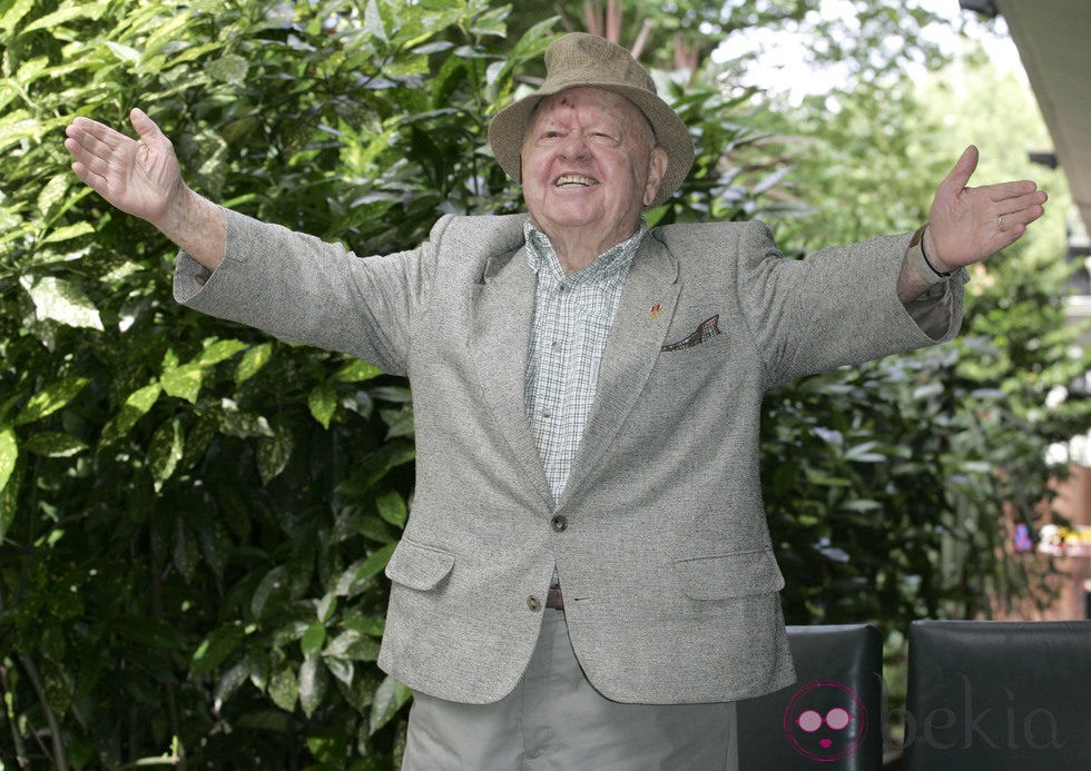 Mickey Rooney promociona en Londres su show 'Let's put on a show' en 2006