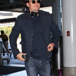 Orlando bloom en el aeropuerto de Los Angeles
