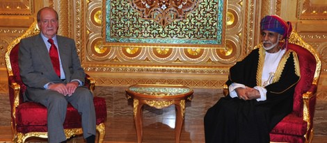 El Rey Juan Carlos se reúne en Omán con el Sultán Qaboos bin Said