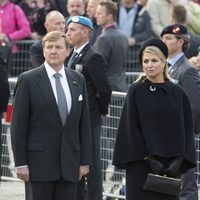 Guillermo Alejandro y Máxima de Holanda en el Día de los Caídos 2014