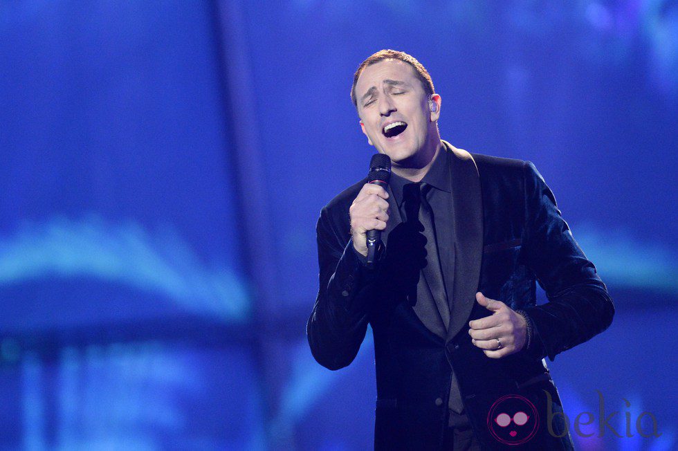 Sergej Cetkovic durante su actuación en el Festival de Eurovisión 2014