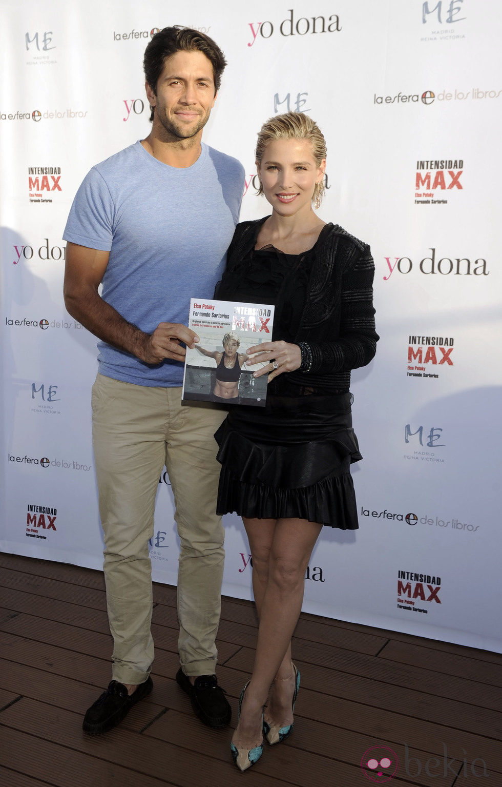 Fernando Verdasco acompaña a Elsa Pataky en la presentación de su libro