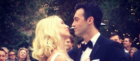 Reid Scott y Elspeth Keller el día de su boda