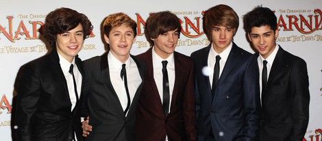 One Direction en la première de 'Las Crónicas de Narnia'