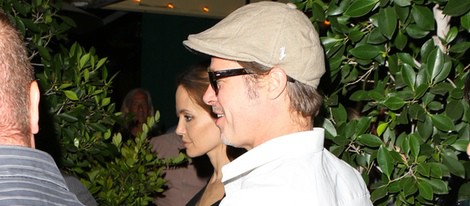 Angelina Jolie y Brad Pitt comparten cena sin sus hijos