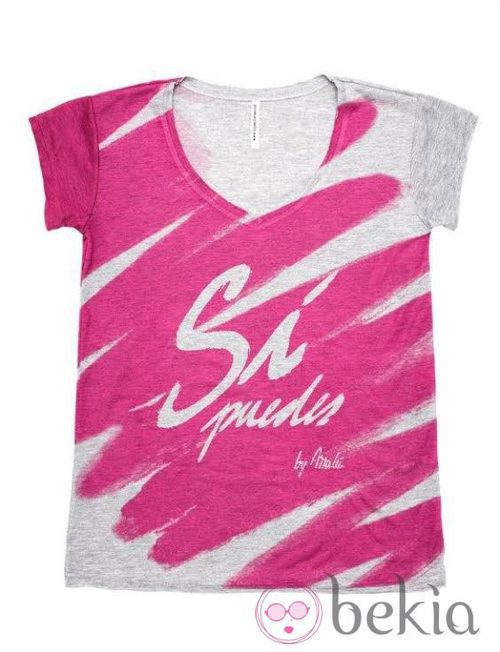 Camiseta diseñada por Malú en colaboración con Swarovski para luchar contra el cáncer de mama