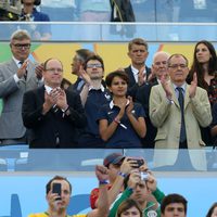 Alberto de Mónaco, Andrea Casiraghi y Tatiana Santo Domingo en el partido Alemania-Francia del Mundial de Brasil
