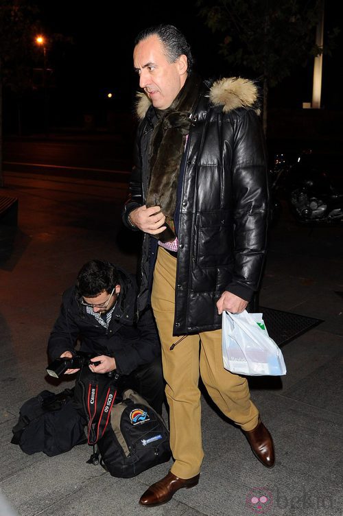 Jaime de Marichalar paseando informal