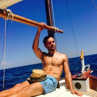 Marc Clotet en bañador a bordo de un barco