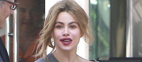 Sofia Vergara con aspecto desaliñado en el rodaje de 'Modern Family'