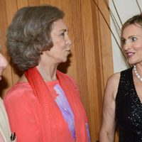 La Reina Sofía charlando con Ainhoa Arteta tras su recital en Mallorca