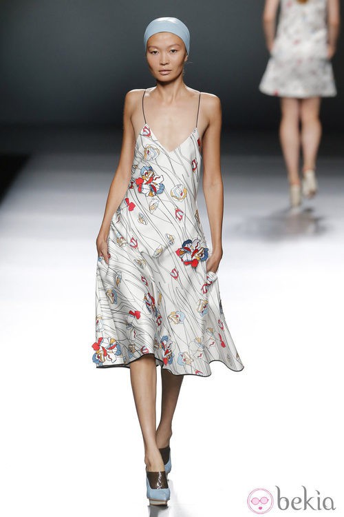 Vestido estampado de Moisés Nieto en Madrid Fashion Week primavera/verano 2015