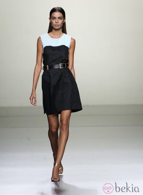 Vestido black&white de Roberto Torretta en Madrid Fashion Week primavera/verano 2015