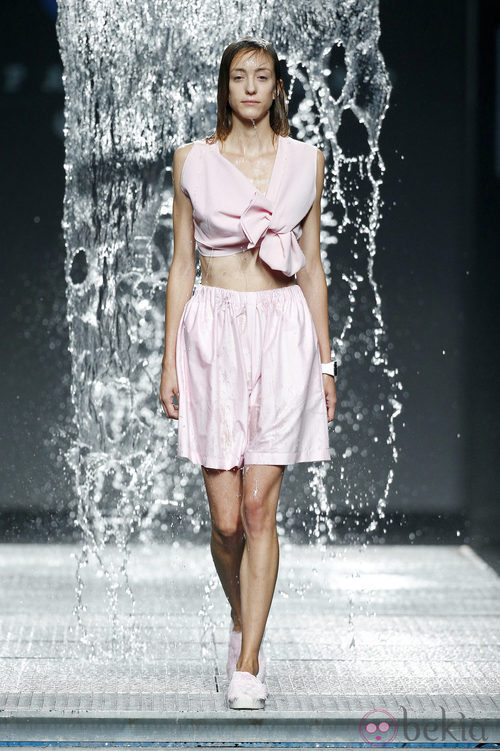 Conjunto impermeable de Pepa Salazar en EGO Madrid Fashion Week primavera/verano 2015