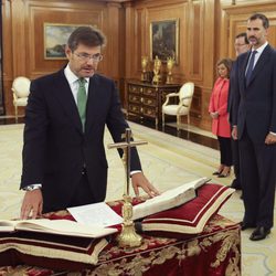 Rafael Catalá jura como ministro de Justicia frente al Rey Felipe VI