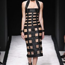 Kendall Jenner desfilando para Balmain en la Semana de la Moda de París primavera/verano 2015