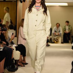 Kendall Jenner desfilando para Sonia Rykiel en la Semana de la Moda de París primavera/verano 2015