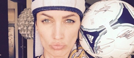 Nieves Álvarez convertida en una hincha del Real Madrid