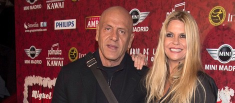 Kiko Matamoros y Makoke en el estreno de 'Miguel de Molina al desnudo'