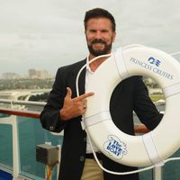 Lorenzo Lamas en la reunión de 'Vacaciones en el mar'