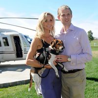 Eric Trump y su mujer Lara Yunaska