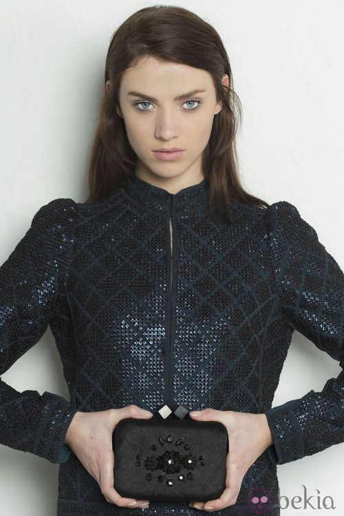 Chaqueta metalizada geométrica azul marino de Hoss Intropia