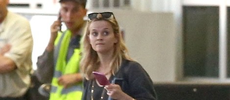 Reese Witherspoon en el aeropuerto de Miami