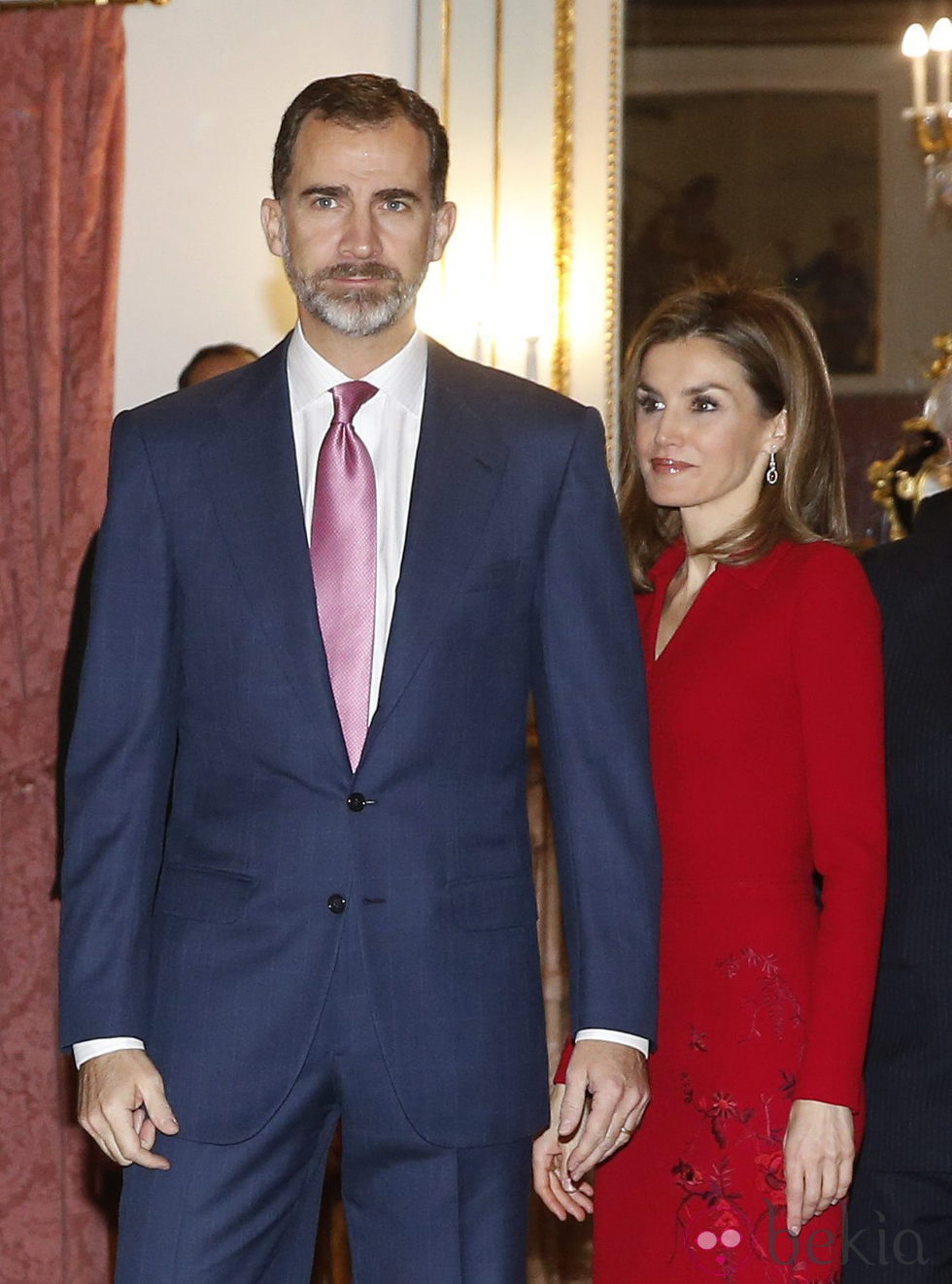 Los Reyes Felipe y Letizia en su último acto oficial de 2014
