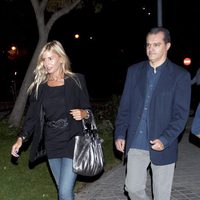 Ramón García y Patricia Cerezo en el funeral de Pablo Antoñanzas