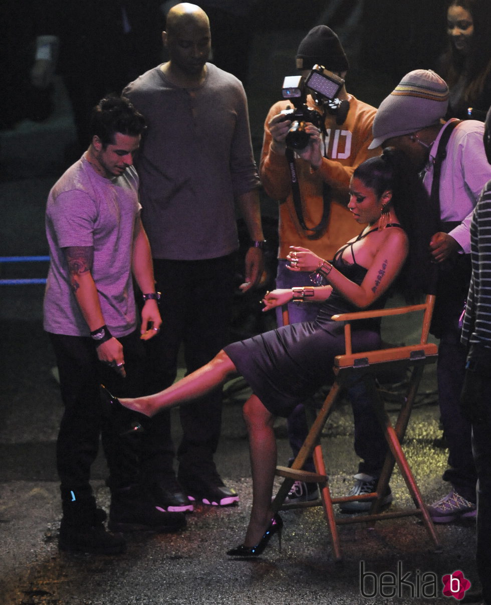 Nicki Minaj y Casper Smart en el rodaje del video 'The Night Is Still Young'