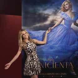 Edurne interpreta una de la canciones de la película 'Cenicienta'