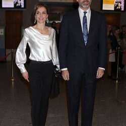 Los Reyes Felipe y Letizia en la ópera 'El Público' en el Teatro Real