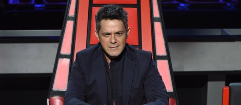 Alejandro Sanz en su silla giratoria de 'La Voz 3'