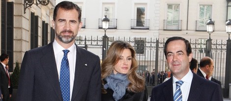 Los Reyes Felipe y Letizia con José Bono