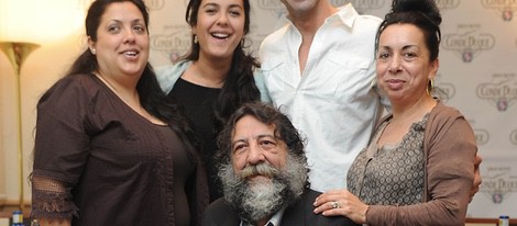Manuel Molina con su familia