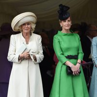 La Duquesa de Cornualles y la Condesa de Wessex en la ceremonia de la Orden de la Jarretera 2015