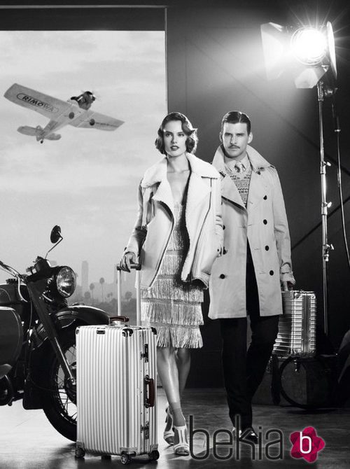 Alessandra Ambrosio y Johannes Huebl, embajadores de la campaña de Rimowa