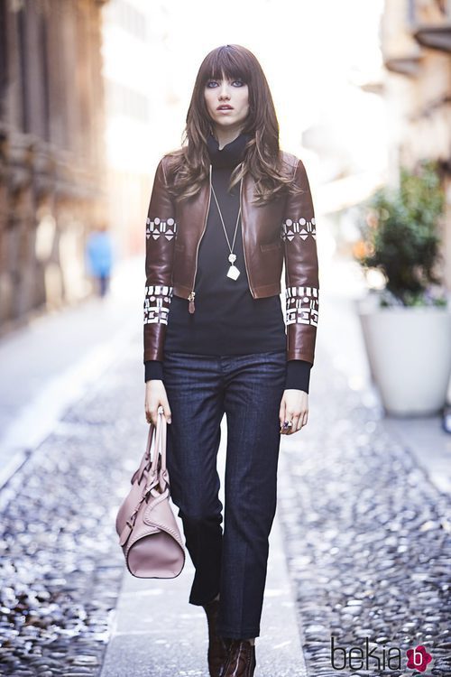 Gracia Hartzel posando como imagen de la colección otoño/invierno 2015/2016 de Tod's