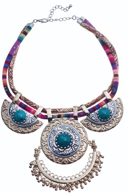 Maxi collar étnico con círculos plateados